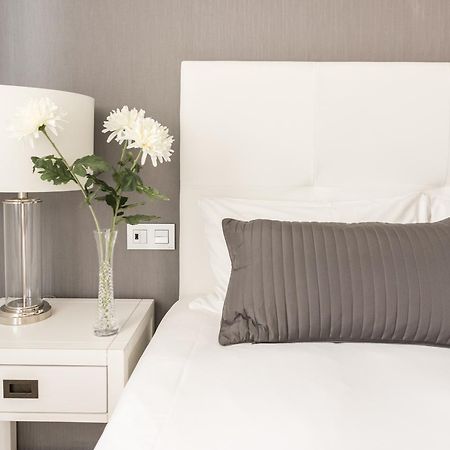 Latina Suite Madrid Exterior foto