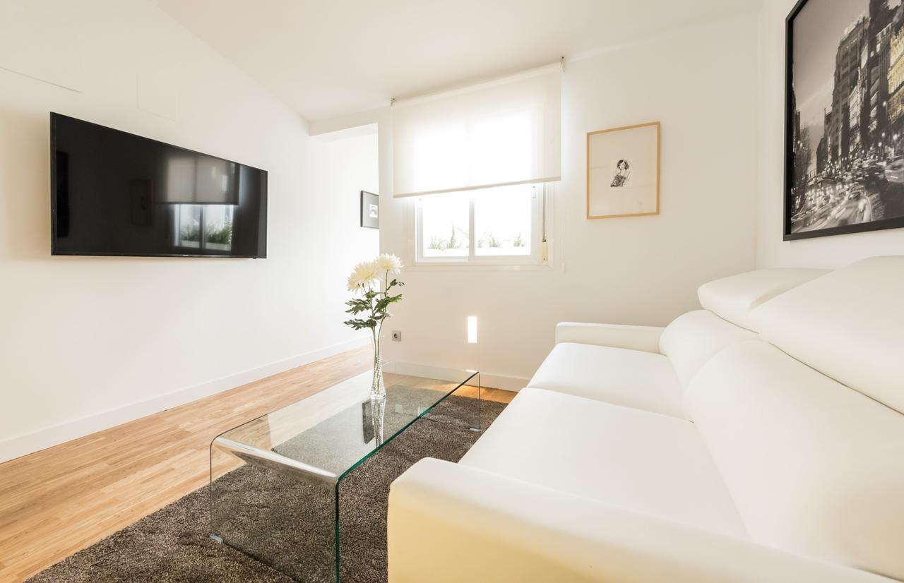 Latina Suite Madrid Exterior foto